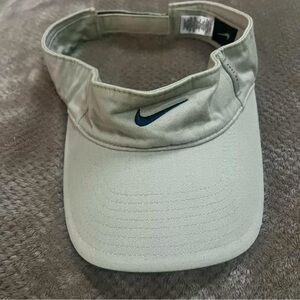 Nike | Visor | OS | Tan with Navy accents